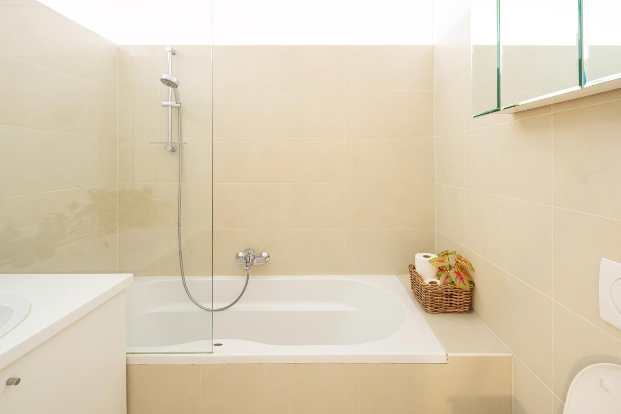 Gemuetliches, Ruhiges Apartment - 90M2 Mit Garten Und Terrasse 维也纳 外观 照片